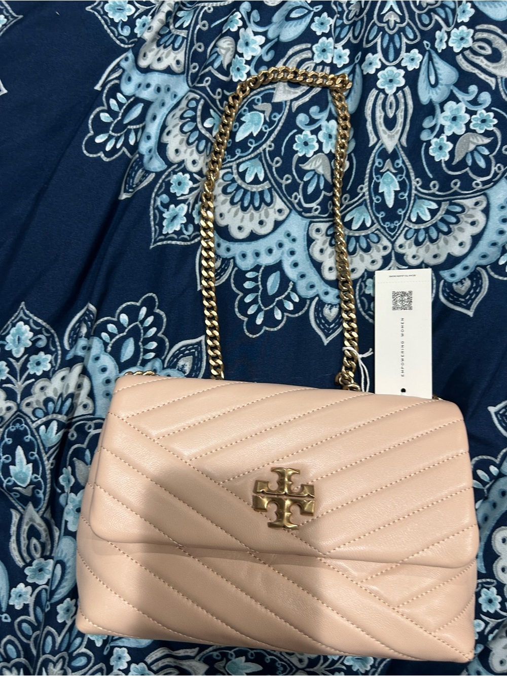 Tory Burch Pink Quilted Chain Shoulder Bag with Gold Hardware.. Price firm
